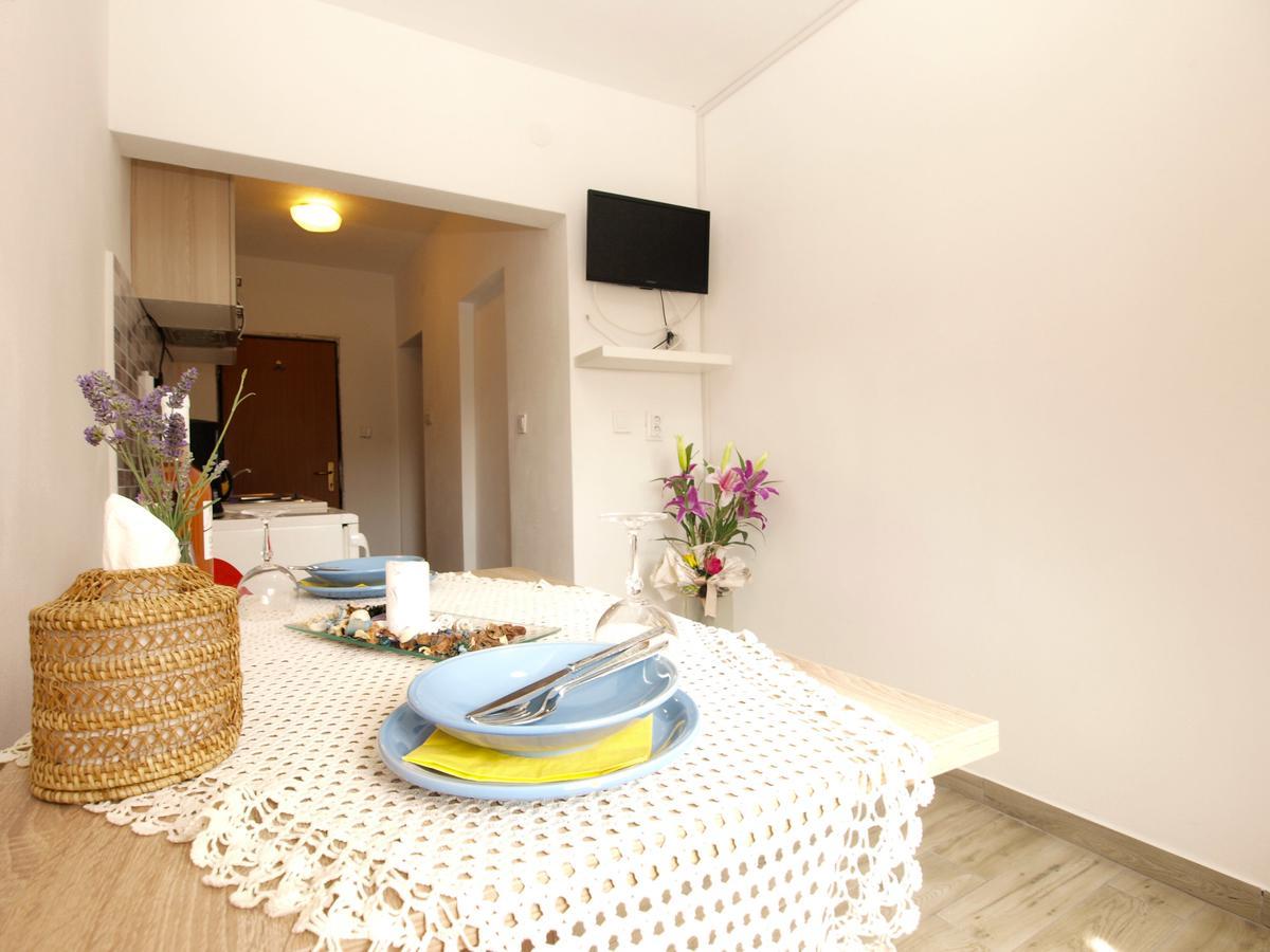Apartments Davor 1676 Banjole Exterior photo