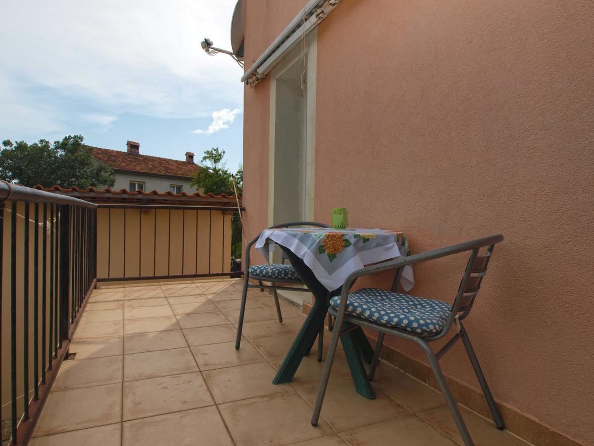 Apartments Davor 1676 Banjole Exterior photo