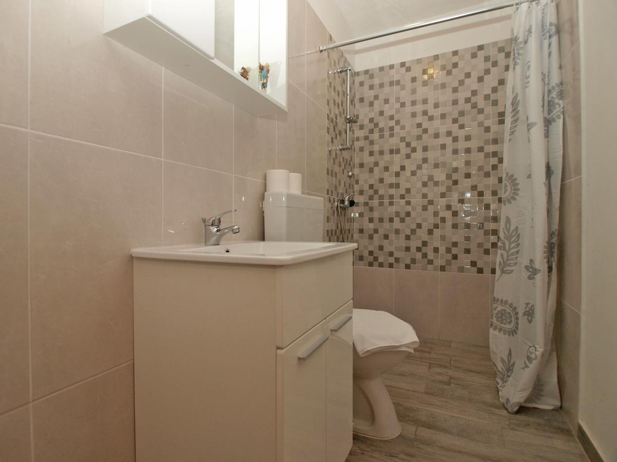 Apartments Davor 1676 Banjole Exterior photo