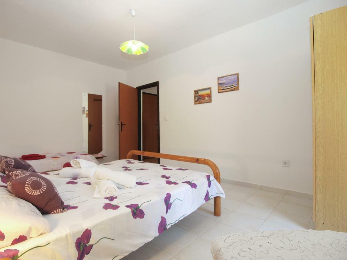 Apartments Davor 1676 Banjole Exterior photo