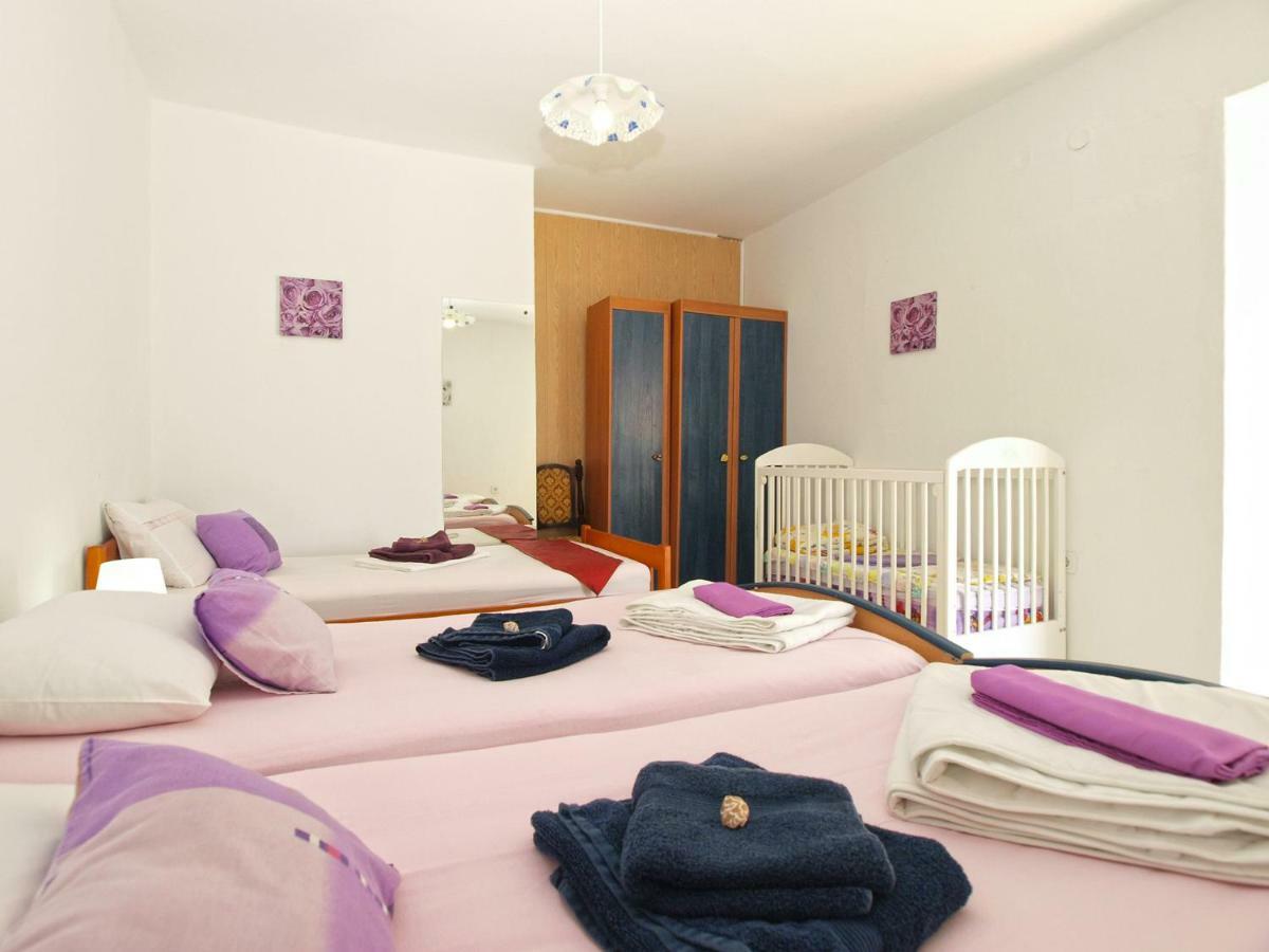 Apartments Davor 1676 Banjole Exterior photo