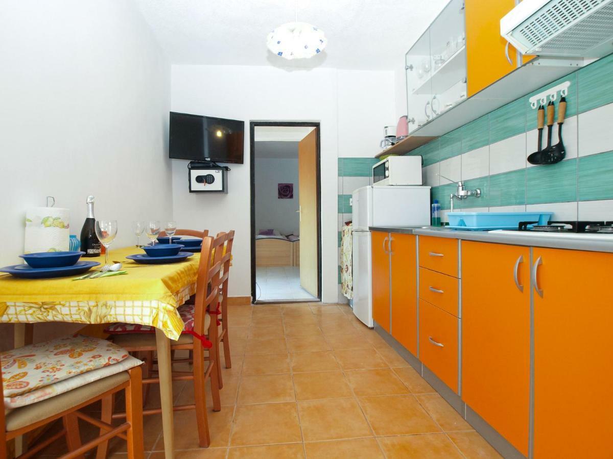 Apartments Davor 1676 Banjole Exterior photo