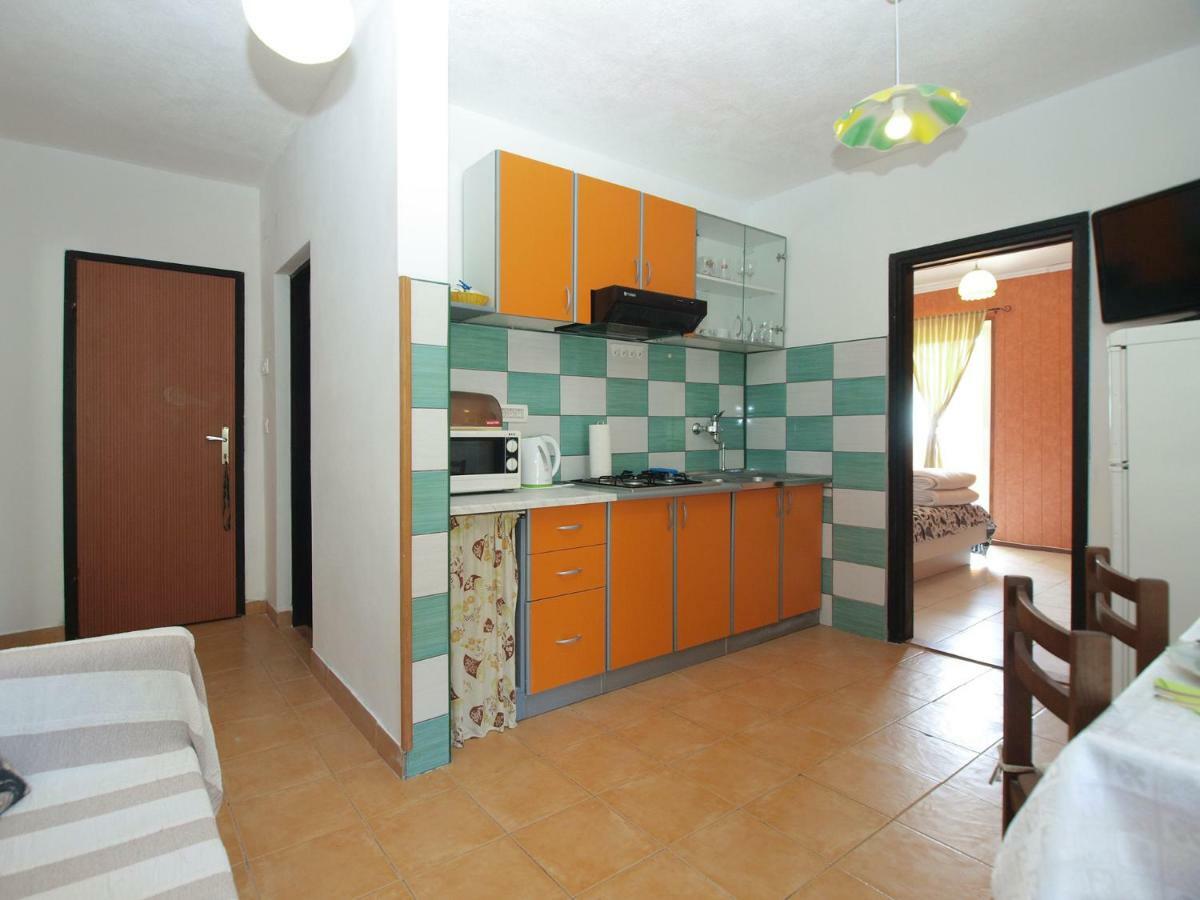 Apartments Davor 1676 Banjole Exterior photo